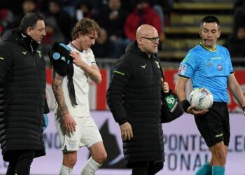 Lazio, Rovella ancora ko: frattura della clavicola per l’ex Juve