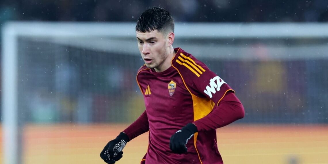 Roma, Soulé lavora ancora a parte: out contro il Bologna, i tempi di recupero. Dybala e Dovbyk…