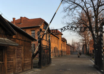 ‘Mai più’, 132 studenti romani al viaggio della memoria ad Auschwitz-Birkenau