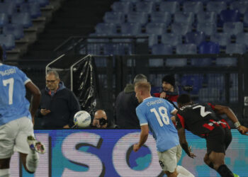 La Lazio batte 1-0 il Milan, i rossoneri restano a -8 dall’Inter