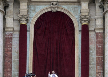 Il Papa annuncia una veglia per la pace l’11 aprile