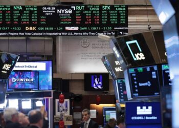 Il petrolio chiude a New York a +4%, ma resta sotto i 100 dollari