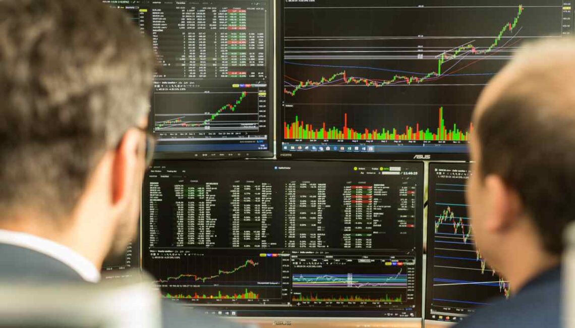 Borse: finale di settimana con sprint sulla distensione in Medio Oriente