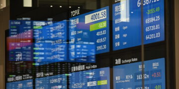 Borsa: Tokyo, apertura in rialzo (+0,98%)